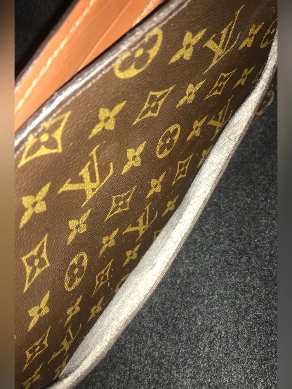 ✅LV CLUTCH MONOGRAM AUTHENTIC LOUIS VUITTON BAG - Picture 8 of 12